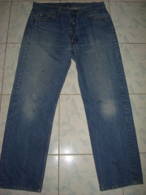 # 8145 # ยีนส์ Levi's 501 ผ้าทราย ของแท้ มือสอง เอว 37 ยาว 28 made in usa ตะเข็บสวยๆ
