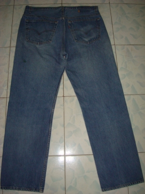 # 8145 # ยีนส์ Levi's 501 ผ้าทราย ของแท้ มือสอง เอว 37 ยาว 28 made in usa ตะเข็บสวยๆ