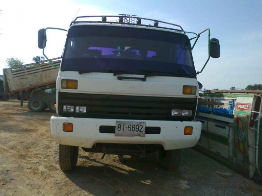 10ล้อ NISSAN UD CW30 เครื่องยนตร์ 230แรงม้า+เครนทานาโด3ตัน