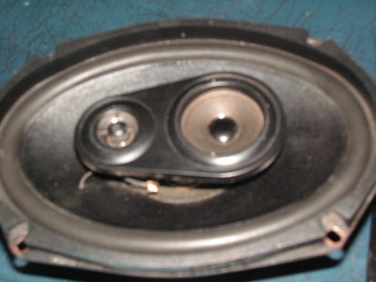 ลำโพง6X9ส่งของให้พี่พจนกร ฮุยเป้าอยู่ปทุมธานีเเล้ว ลำโพง6X9ส่งของให้พี่พจนกร ฮุยเป้าอยู่ปทุมธานีเเล้ว