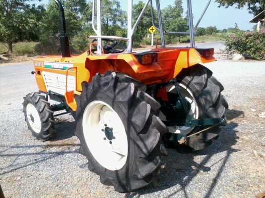 ขายรถแทรคเตอร์ ขายรถแทรคเตอร์