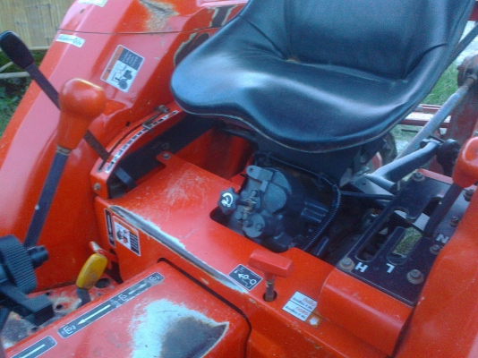 ขายรถไถ KUBOTA L3408DI สวยจัด 1,265 ชั่วโมง