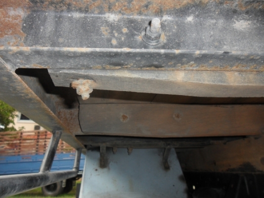 ขายกะบะ 6 ล้อ ถอดจากหัวการ์ตูน NKR ขายกะบะ 6 ล้อ ถอดจากหัวการ์ตูน NKR