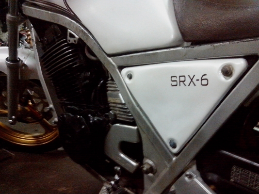 เอารถไปแต่งสวยแล้วSRX-600 cc.