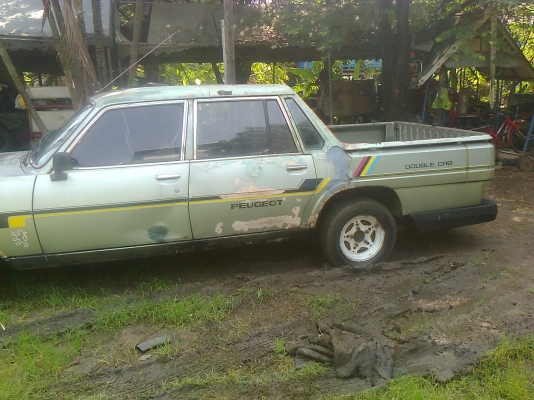 ขายเปอโย 504 กะบะ 4 ประตู ใหญ่ๆยาวๆ ขายเปอโย 504 กะบะ 4 ประตู ใหญ่ๆยาวๆ