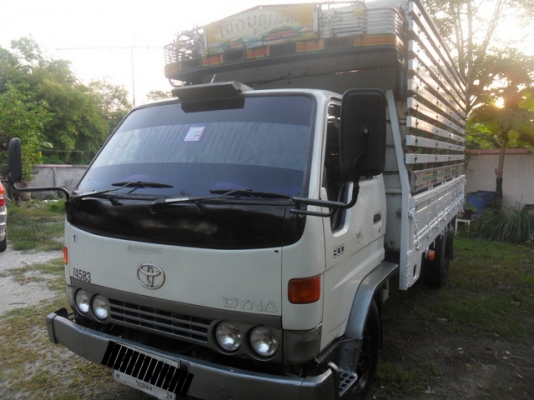 ขาย 6 ล้อ TOYOTA ไดน่า