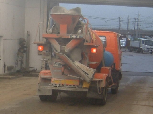 ขายรถโม่ปูนISUZU FORWARD นำเข้าญี่ปุ๋นเอกสารอินวอยซ์