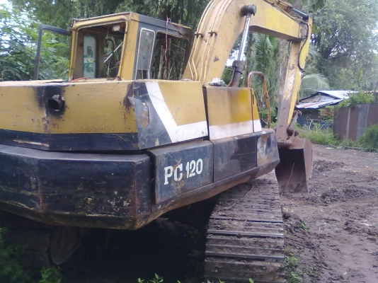 เทเลอร์ หัวยาวใช้ลาก  pc120  สภาพพร้อมทำงาน มีเล่มทะเบียน(ขาดต่อ)  เอกสารสัญญาซื้อขาย