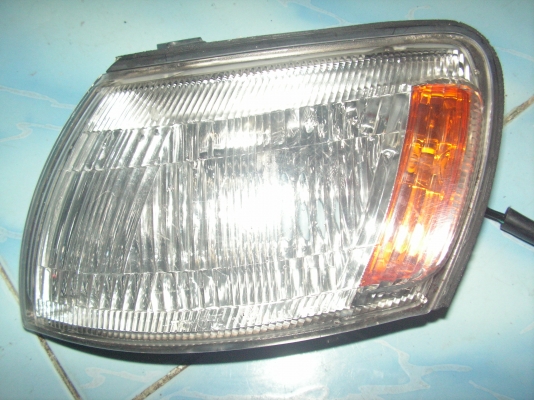 ไฟเลี้ยวคู่หน้า(พี่คมสันอยู่โคราชรับไปดูเเลต่อแล้วครับ) ไฟเลี้ยวคู่หน้า(พี่คมสันอยู่โคราชรับไปดูเเลต่อแล้วครับ)