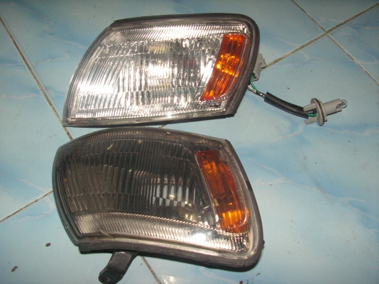 ไฟเลี้ยวคู่หน้า(พี่คมสันอยู่โคราชรับไปดูเเลต่อแล้วครับ)