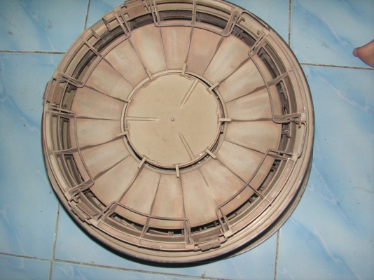 ฝาครอบกระทะล้อของเบนซ์พี่นพดลอยู่ปทุมรับไปดูเเลต่อแล้วครับ ฝาครอบกระทะล้อของเบนซ์พี่นพดลอยู่ปทุมรับไปดูเเลต่อแล้วครับ