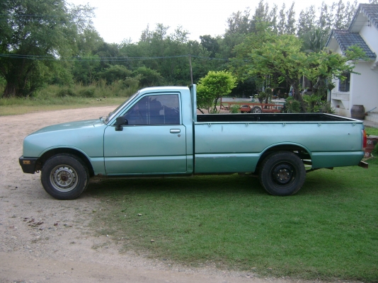 ขายรถ อีซูซุ KB2200 สภาพดี ราคา60000บาท ขายรถ อีซูซุ KB2200 สภาพดี ราคา60000บาท