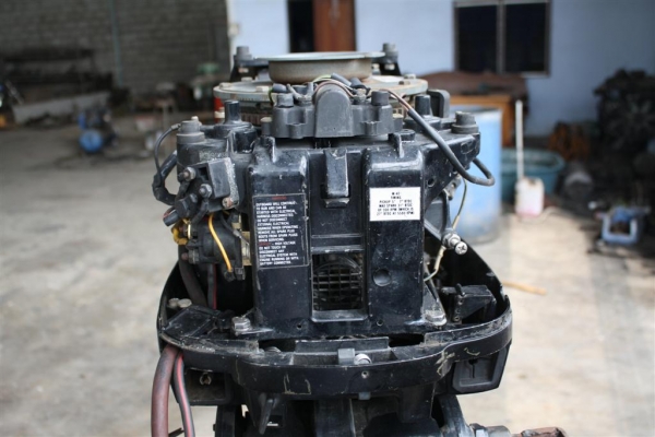 ขายเครื่องเรือ mercury 40 แรง (ขายแล้ว)