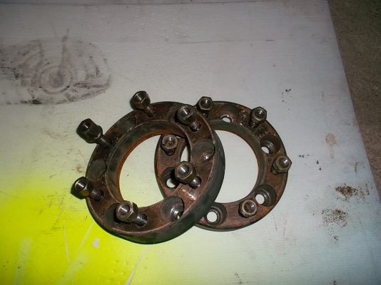 สเปเซอร์6ออก6หนา1นิ้วครึ่ง..ราคาไม่แฟง ติดต่อคุณหมูโดยตรง TEL.089-4810303..ขายด่วนๆๆ