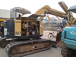 ขายรถขุดเก่านอก CAT 307 แทรคยาง อินวอย