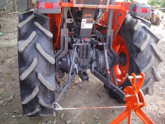 ขายคูโบต้า L4508 4 WD 2 เพลา ใบมีด ตัดหญ้า 1.40 เมตรใหม่