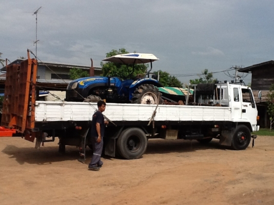 แทรกเตอร์แชมป์ MX 4340 4 WD 2 เพลา พร้อมโรตารี่  สภาพดีมากครับ..