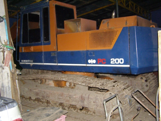 ขายโคมัสสุ รุ่น3 pc200สภาพดี