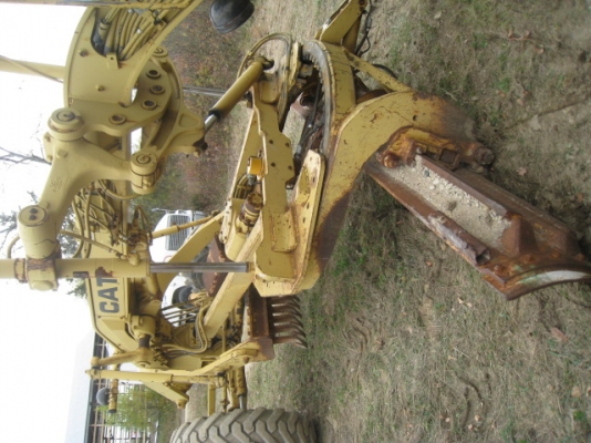 รถเกรด 140G Caterpillar 72V11xxx สเเคริฟายกลาง รถนำเข้าเอง ขายเอง ราคาไม่เเพงค่ะ