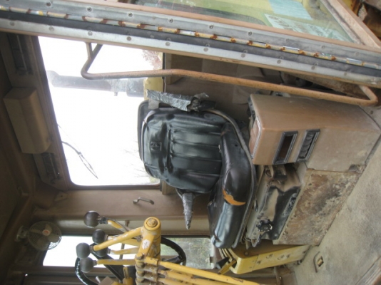 รถเกรด 140G Caterpillar 72V11xxx สเเคริฟายกลาง รถนำเข้าเอง ขายเอง ราคาไม่เเพงค่ะ