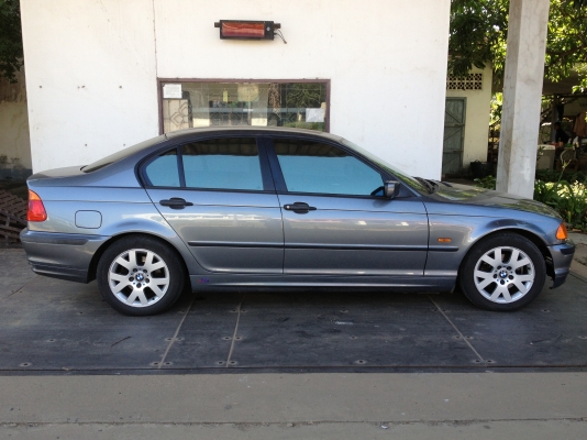 bmw 318i รถบ้าน