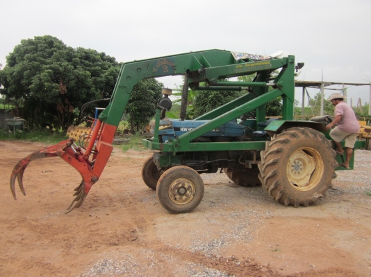 ขายรถคีบ รถไถ Ford 6610 เสื้อลายพร้อมใช้งาน ราคา 420000 ที่อำเภอสีชมพู จังหวัดขอนแก่น สนใจ ติดต่อ ต้น 0885352211 ครับ- ขายรถคีบ รถไถ Ford 6610 เสื้อลายพร้อมใช้งาน ราคา 420000 ที่อำเภอสีชมพู จังหวัดขอนแก่น สนใจ ติดต่อ ต้น 0885352211 ครับ-