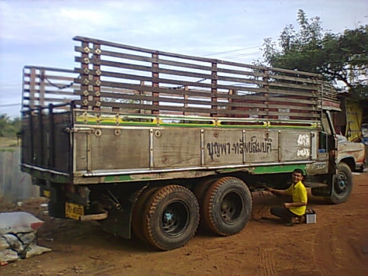 ขาย 10 ล้อหน้ายาวเพลาเดียว เครื่อง 6BB1 145 แรงม้า คัสซีสวยไม่มีบวม เกียร์ JCM   ยางเต็ม ทะเบียนพร้อมโอน ราคาต่อรองได้