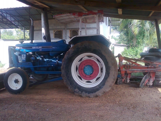 ขาย รถไถฟอร์ด 6600 T3 เครื่องแห้งดี รถไม่ค่อยได้ใช้ พร้อมผานหน้าหลัง ไม่มีเล่มทะเบียน ราคาต่อรองได้