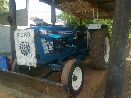 ขาย รถไถฟอร์ด 6600 T3 เครื่องแห้งดี รถไม่ค่อยได้ใช้ พร้อมผานหน้าหลัง ไม่มีเล่มทะเบียน ราคาต่อรองได้