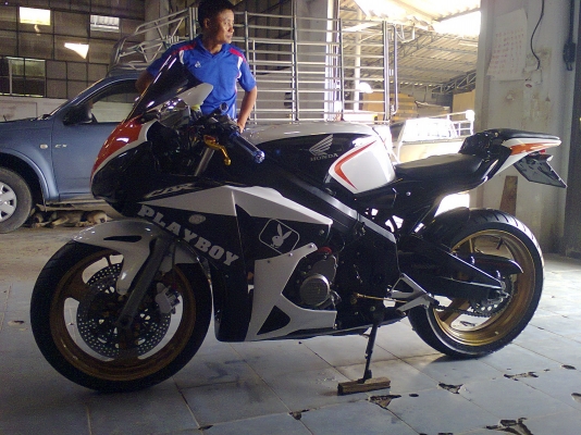 ประกาศขาย CBR400  Y89  ทะเบียนแท้