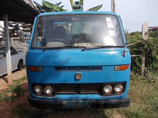 TOYOTA 100 เครื่องดี คัดซีสวย ติดเคน2ตันครึ่ง ทะเบียนพร้อมโอน