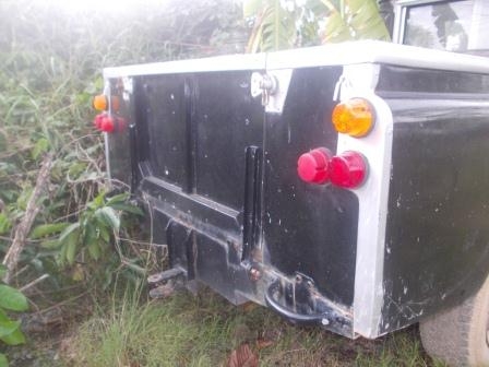 Land Rover Truck หัวแคบซูน ขับสี่ สอง สมบูรณ์ Land Rover Truck หัวแคบซูน ขับสี่ สอง สมบูรณ์