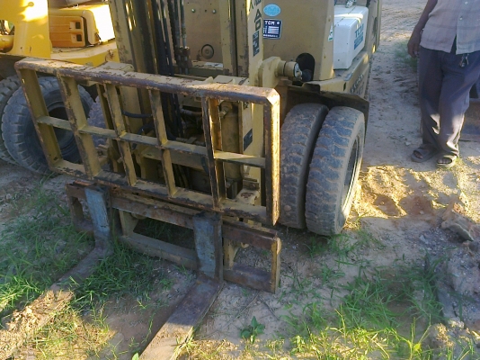 รถยกTCM 2ตันกระบอกคู่งากระดก เทดั้มได้ เครื่องดีเซล รถนอกนำเข้า