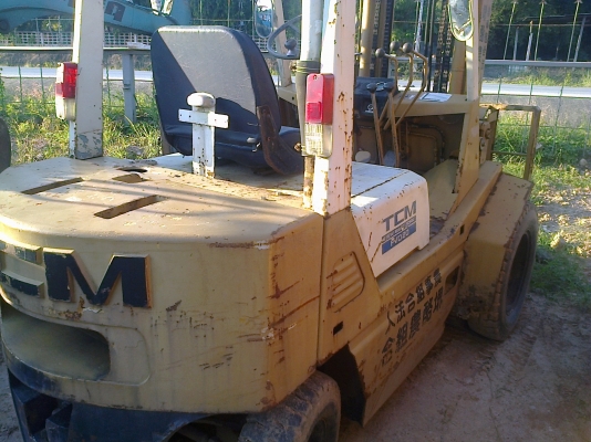 รถยกTCM 2ตันกระบอกคู่งากระดก เทดั้มได้ เครื่องดีเซล รถนอกนำเข้า