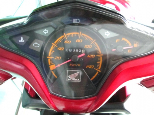 ขาย คลิกไอ  สีดำแดง ปี2010 ไมล์ 8382โล รถเดิมๆ ชุดสีเดิม 26500