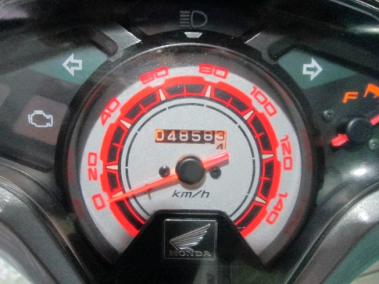 ขาย คลิกไอ  สีดำแดง ปี2010 ไมล์ 8382โล รถเดิมๆ ชุดสีเดิม 26500