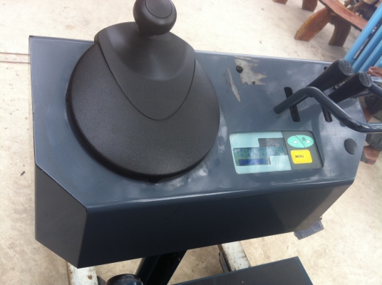 ขายฟอร์คลิฟต์ TOYOTA 7FBPR9  รุ่นใหม่สุด !!!! 1.0TON เสายกสูง 4 M รับประกันสวยที่สุดของรุ่นนี้ครับ !!!!  นำเข้าจากญี่ปุ่น ไม่เคยใช้งานในเมืองไทย!!!