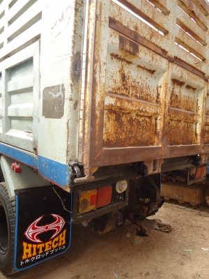 ขายรถบรรทุก10ล้อดั้มพ์ HINO 1M 220 แรงม้า มีระบบลากจูง เครื่องเดิม สวย  เจ้าของขายเอง สนใจดูรถก่อนได้