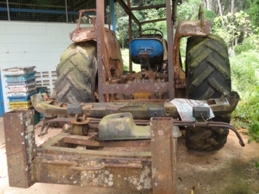 รถไถยี่ห้อแมสซี่ 275 มีเล่มทะเบียน มียางให้สองเส้น คุณแมน จ. อยุธยา มัดจำมา 10,000 บาท แล้วค่ะ รถไถยี่ห้อแมสซี่ 275 มีเล่มทะเบียน มียางให้สองเส้น คุณแมน จ. อยุธยา มัดจำมา 10,000 บาท แล้วค่ะ