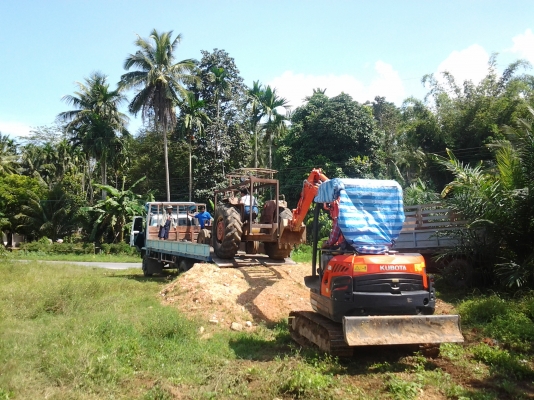 รถไถยี่ห้อแมสซี่ 275 มีเล่มทะเบียน มียางให้สองเส้น คุณแมน จ. อยุธยา มัดจำมา 10,000 บาท แล้วค่ะ รถไถยี่ห้อแมสซี่ 275 มีเล่มทะเบียน มียางให้สองเส้น คุณแมน จ. อยุธยา มัดจำมา 10,000 บาท แล้วค่ะ