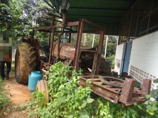 รถไถยี่ห้อแมสซี่ 275 มีเล่มทะเบียน มียางให้สองเส้น คุณแมน จ. อยุธยา มัดจำมา 10,000 บาท แล้วค่ะ รถไถยี่ห้อแมสซี่ 275 มีเล่มทะเบียน มียางให้สองเส้น คุณแมน จ. อยุธยา มัดจำมา 10,000 บาท แล้วค่ะ