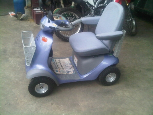 ขายรถไฟฟ้าผู้สูงอายุ TOYOTA 4ล้อ