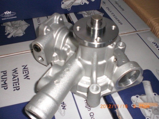 ขายปั๊มนำใหม่ komatsu 4d94e