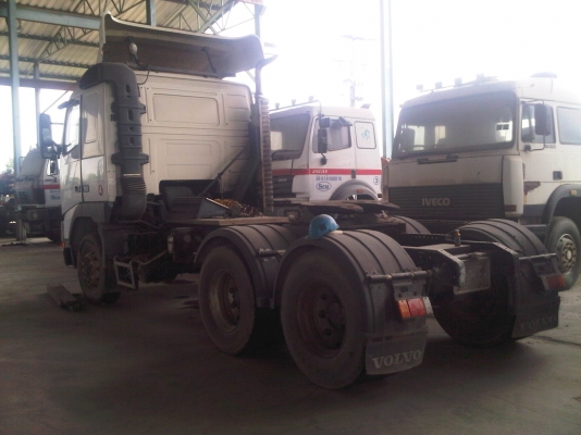 ขายหัวลาก 10 ล้อ VOLVO 6x2 FH12 (420 hp.) ขายหัวลาก 10 ล้อ VOLVO 6x2 FH12 (420 hp.)