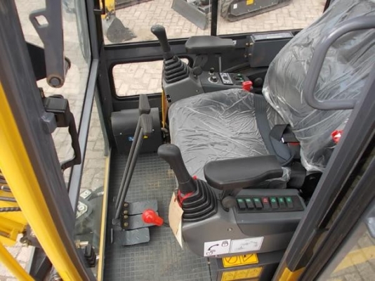 YUCHAI รถขุดจีนที่ขายดีในอเมริกาYC15-8รถใหม่ราคาเริ่มต้นที่481000บาท