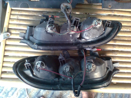 ไฟท้าย RX7 สภาพสวย