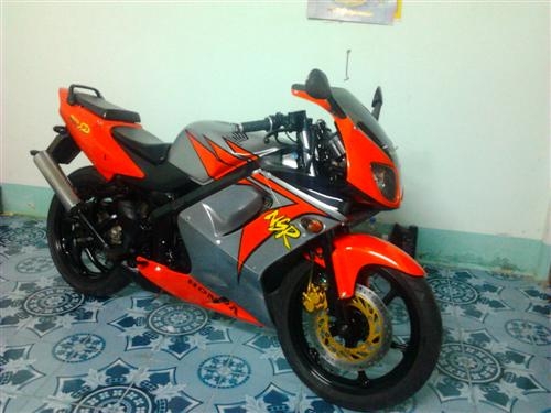 ลดราคา ครับ NSR  PROARM 150CC  มีเล่มพร้อมโอน ทะเบียนหมด ก.ค.56  ราคาไม่รวมส่งนะครับ