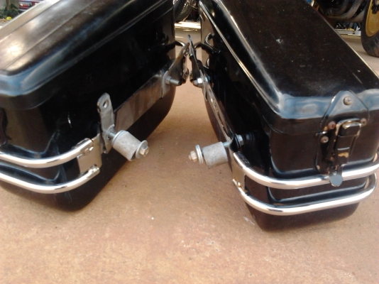 ขายกระเป๋าข้างของแต่งช๊อปเปอร์ สภาพดีพร้อมใช้งาน ส่งทั่วไทย