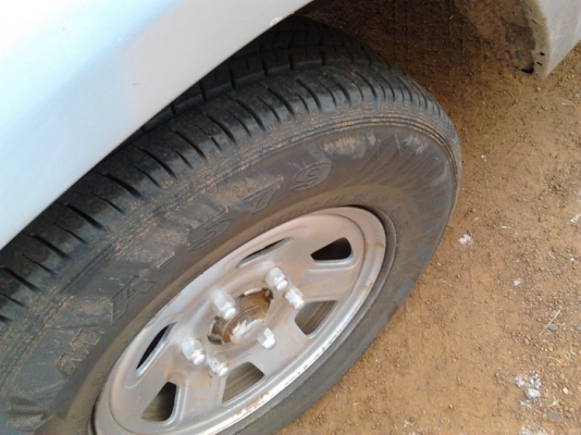 ขาย กระบะแค็ป MAZDA B2500 Thunder ปี40/97 เครื่องมังกรดำ แ่น่นๆไม่หลวม เกียร์ตรงภายในดี แอร์เย็น ช่วงล่างนิ่ม คัสซีสวย กระบะไม่ผุ สีเก็บมาแล้ว***ขายแล้วครับ ขอบคุณ Truck2hand