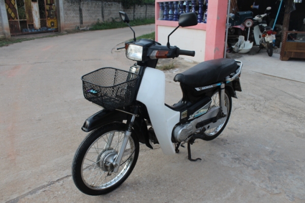 ดรีมคุรุสภาสีดำทะเบียนโอนเดิมๆขายถูกๆ9800บาท